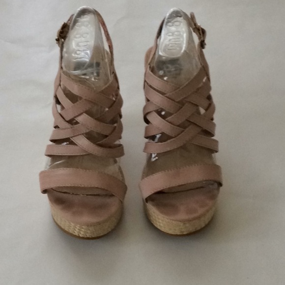 NORDSTROM LEATHER AND RAFFIA WEDGE SANDAL🌺 - Picture 1 of 4